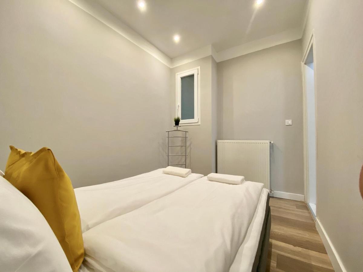 Standard Apartment By Hi5 - 2 Bedroom Suite In The Center Budapest Esterno foto